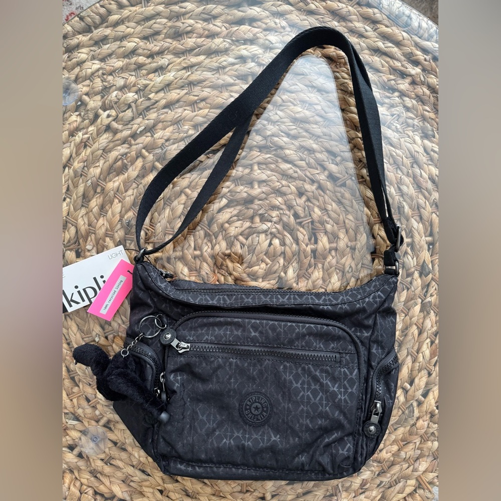 Kipling NWT Gabbie small printed crossbody